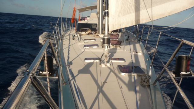09 Aug 2010<br>Lady K for the bow. <br> Yacht Lady K, between Tahiti and Tonga, South Pacific. by Google Translate