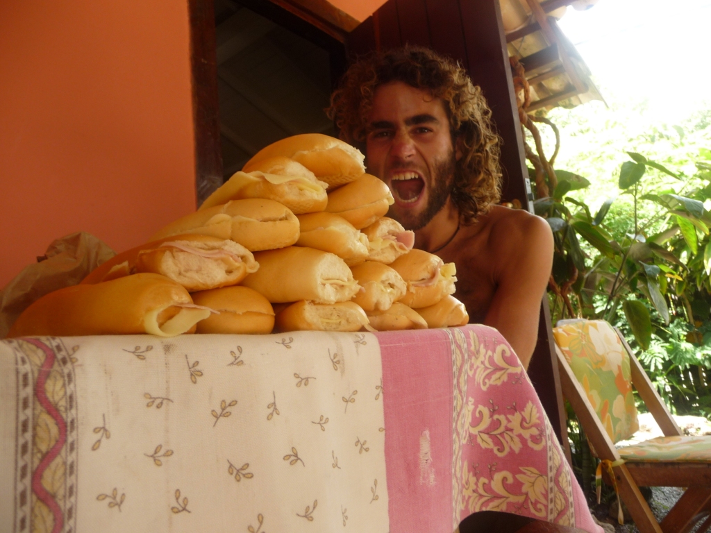 12 Jan 2009<br>In cycling, you must eat! <br> Arraia d&#39;Ajuda, Bahia, Brazil by Google Translate