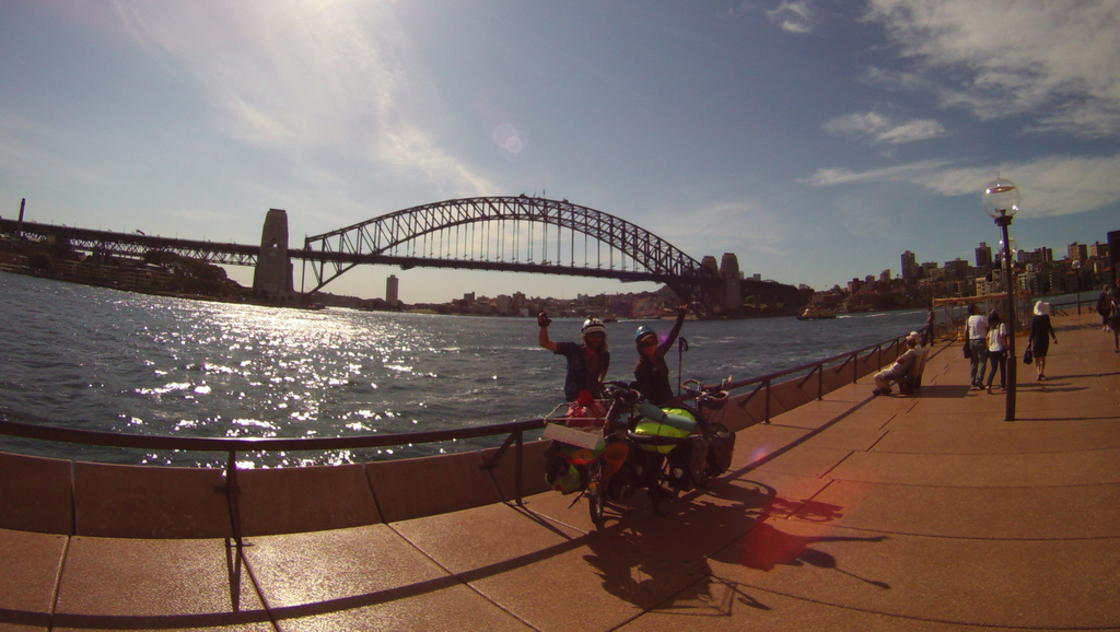 Et puis le Harbour bridge est pas dégueu non plus.<br>Sydney, NSW, Australie