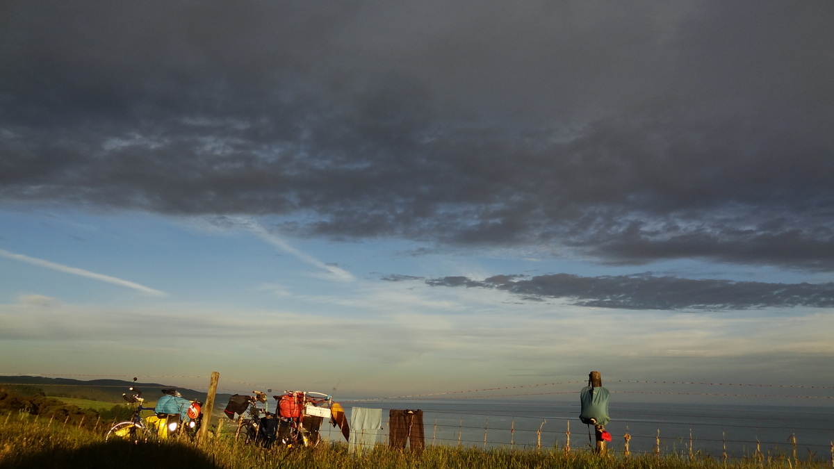 25 Dec 2013<br>Campement du soir de Noêl.<br>Apollo Bay lookout, VIC, Australie.