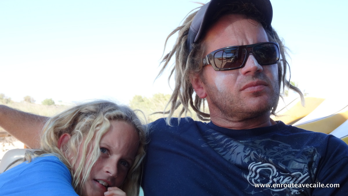 09 Apr 2014<br>Corie et son digne fils.<br>Coral Bay, Western Australia.
