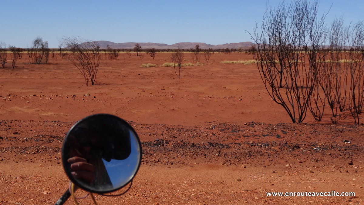 18 Apr 2014<br>Paysage brûlé.<br>Karijini area, Western Australia.