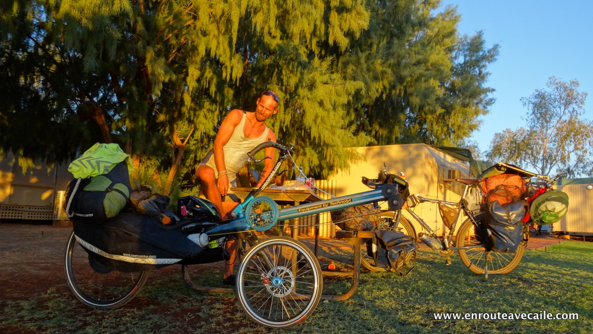 18 Apr 2014<br>Rencontre du cyclofou Ralph Tuijn.<br>Karijini NP area, Western Australia.
