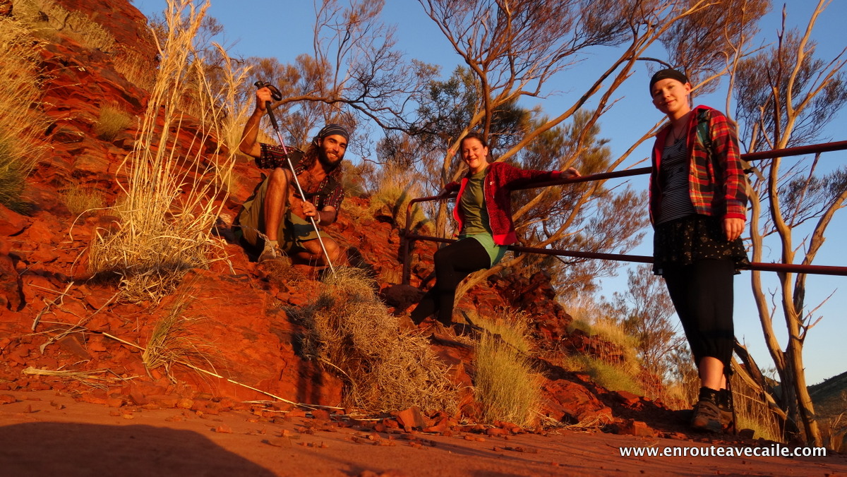 22 Apr 2014<br>Compagnonnes de cordée.<br>Mt Nameless, Tom Price, Karijini NP area, Western Australia.