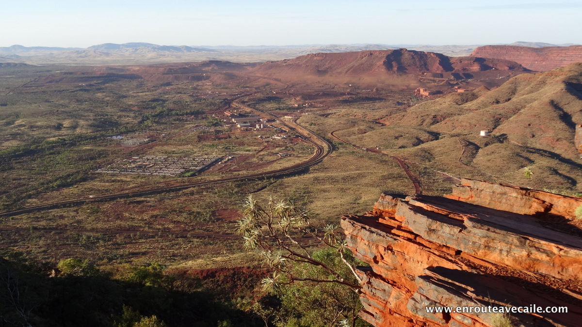 22 Apr 2014<br>Mine immense vue du sommet.<br>Mt Nameless, Tom Price, Karijini NP area, Western Australia.