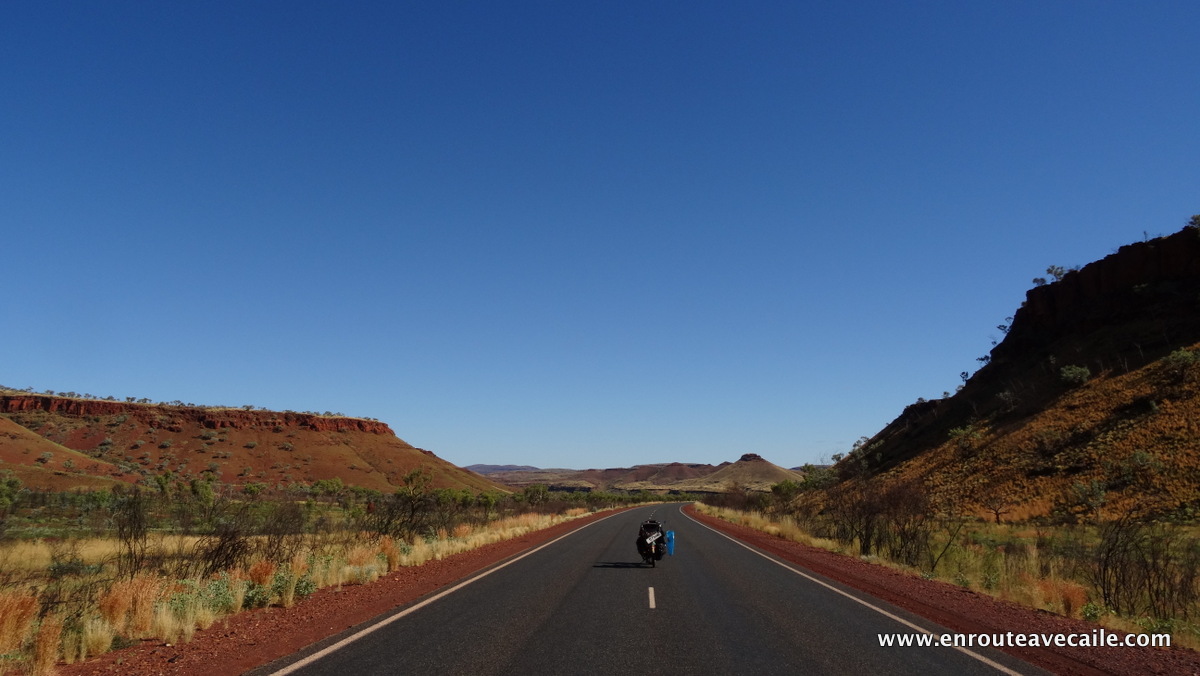 28 Apr 2014<br>Autour, le silence.<br>Karijini NP area, Western Australia.
