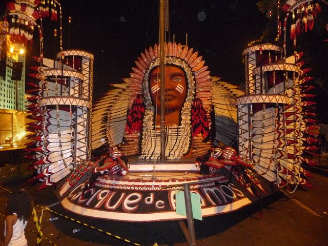 23 Feb 2009<br>Carnaval de Rio. Un des chars de carnaval qui font la renommée internationale de l'événement.<br>Rio de Janeiro, Brésil