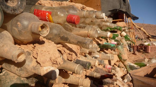 09 Aug 2009<br>The bricks of the poor in San Pedro de Atacama. an original idea and aesthetic of recycling glass bottles. <br> San Pedro de Atacama, Chile by Google Translate